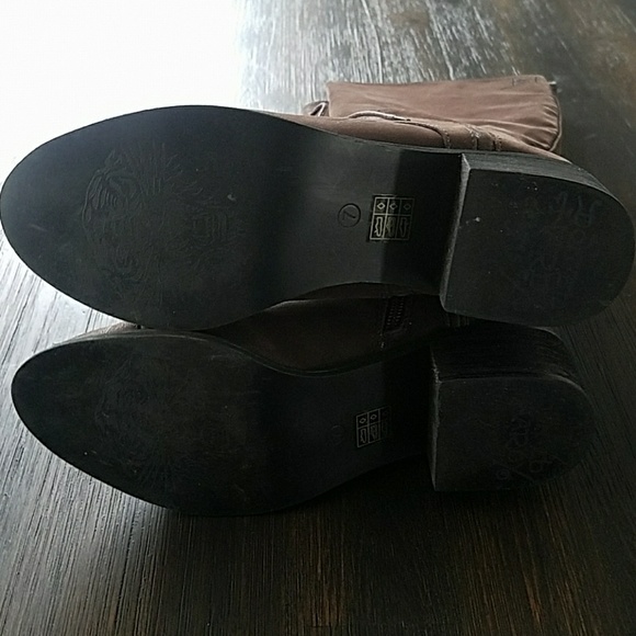 Ed Hardy Boots - Picture 4 of 7